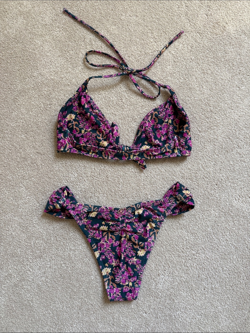 Vix Dark Green Floral Bikini with Pink & Tan Accents - Picture 2 of 3